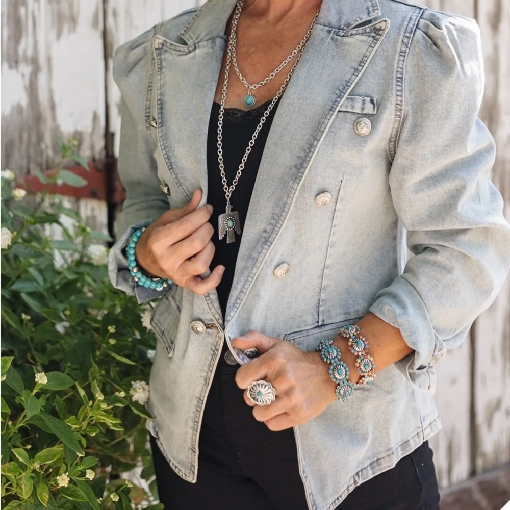 Denim Blazer Light Wash Medium NWT